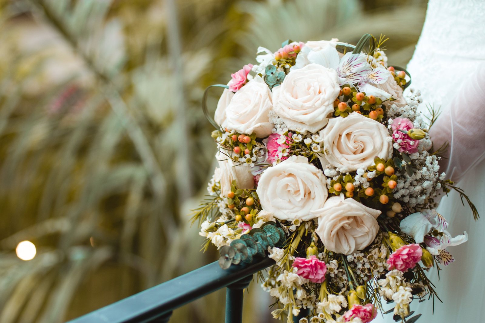 Soft pink and white bridal bouquet